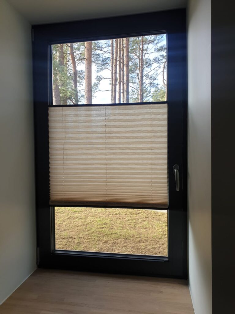 zaluzijas_pret_saule_Valmiera_Sigulda_Jurmala